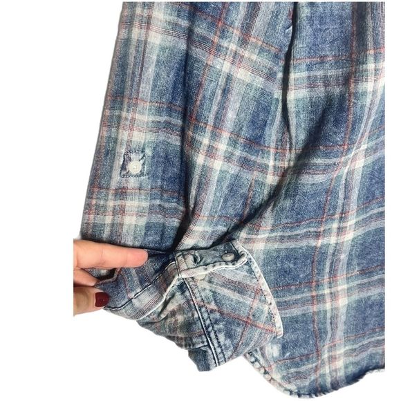 M Tommy Hilfiger Plaid Button down shirt - Picture 4 of 4